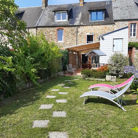 Joli Coeur Vila Dragey Exterior foto